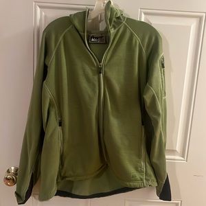 XL REI Coat with Hood, Zipper pockets and Zipper compartment on sleeve